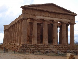 Sicily Golf Tour includes visit at Concordia Temple - Agrigento